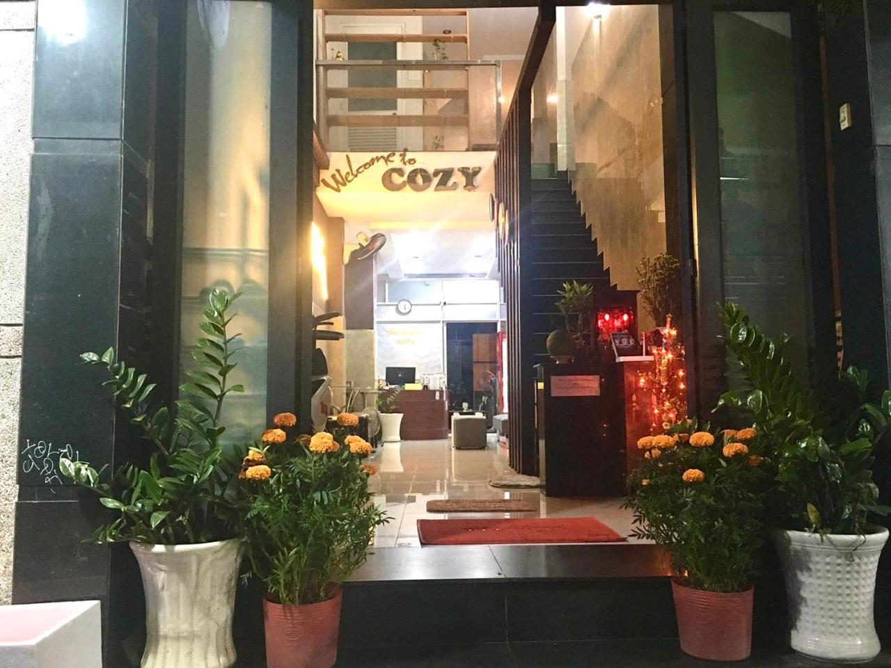 Saigon Cozy Hotel "241 Pham Ngu Lao Street" Hô Chi Minh-Ville Extérieur photo